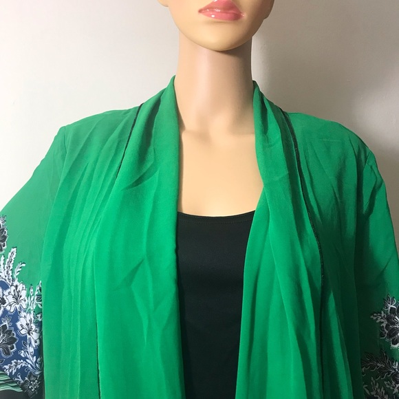 Sara Michelle Blouse ☘️ NWT - Picture 3 of 8